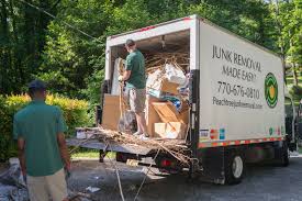 Best Retail Junk Removal  in Leola, PA